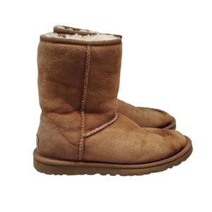 Ugg Australia Women 5825 Classic Short  Sheepskin Boots shoes sz 6